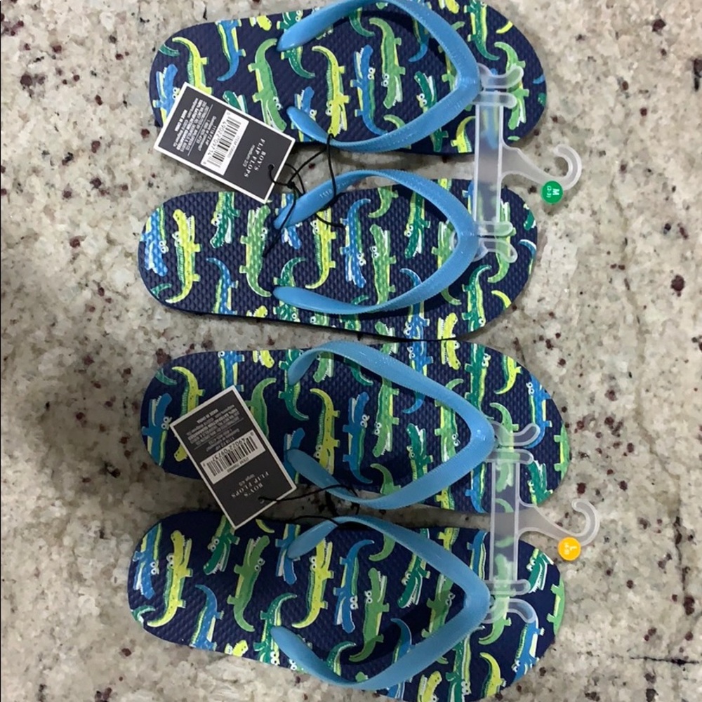 Boys’ Alligator Flip Flops 2 pairs SM(7-8)& L(4-5)